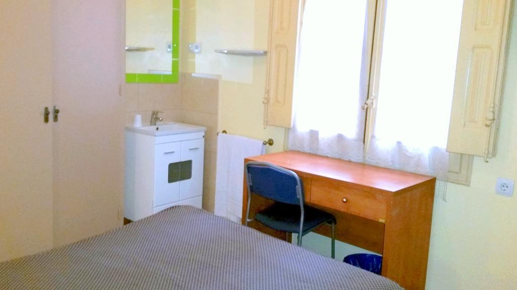 Hostal Capitol Ramblas Barcelona Room photo