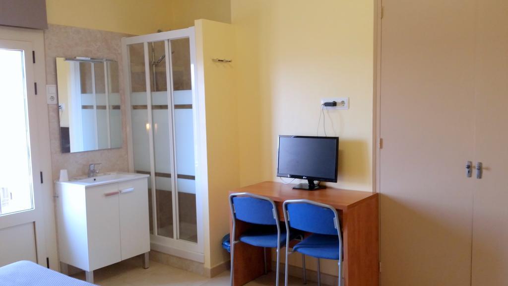 Hostal Capitol Ramblas Barcelona Room photo