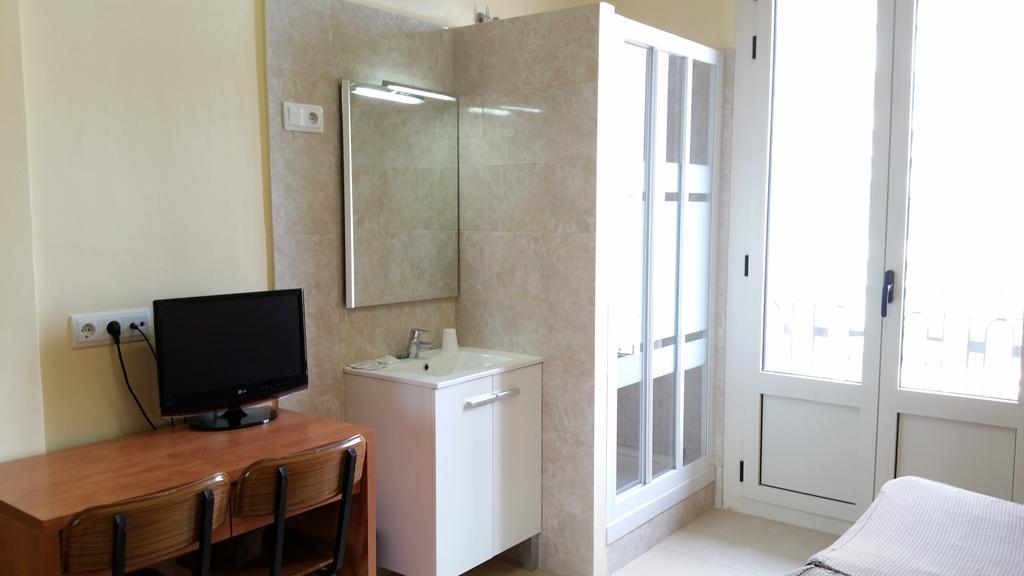 Hostal Capitol Ramblas Barcelona Room photo