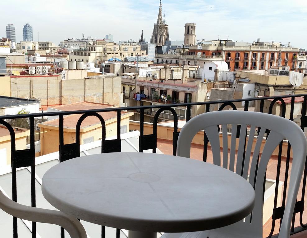 Hostal Capitol Ramblas Barcelona Room photo