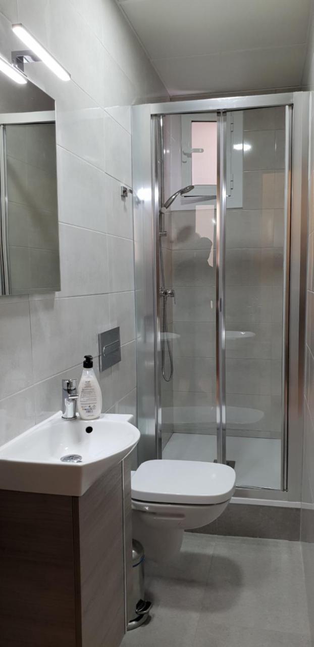 Hostal Capitol Ramblas Barcelona Exterior photo